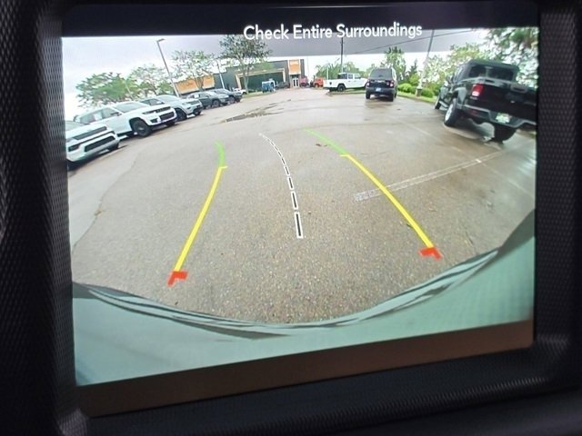 2021 Jeep Wrangler Unlimited Sahara Altitude photo 5