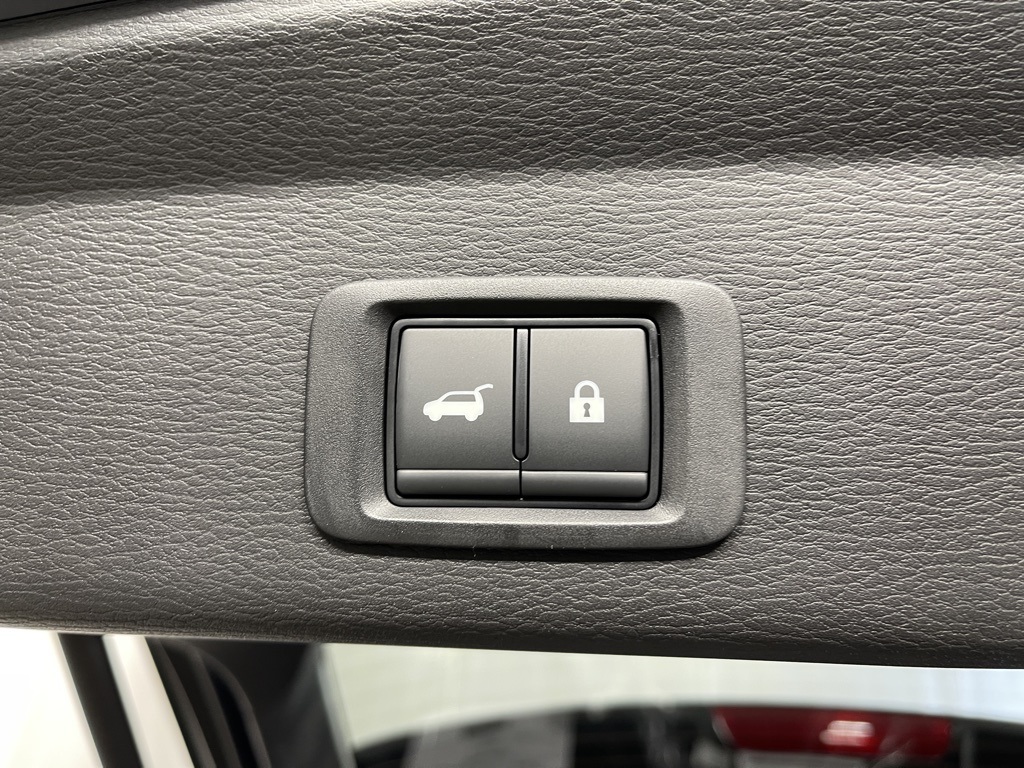 2025 Mitsubishi Outlander SE photo 34