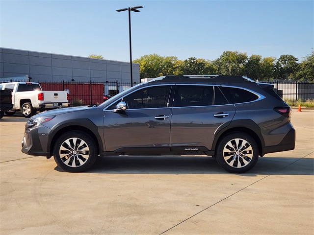 2023 Subaru Outback Touring photo 2