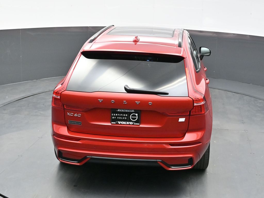2023 Volvo XC60 T8 Ultimate photo 32