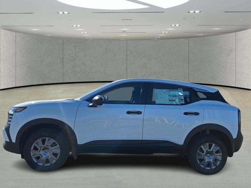 2026 Nissan Kicks S photo 2