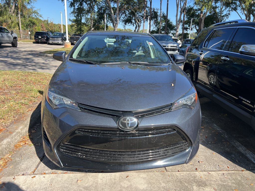 2019 Toyota Corolla LE photo 2