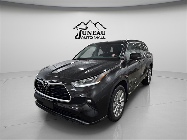2022 Toyota Highlander Limited photo 2