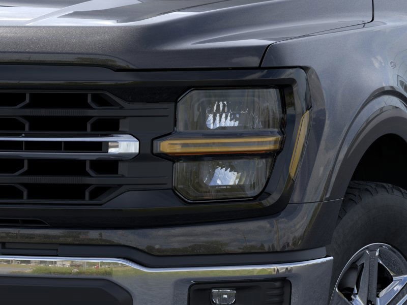 2025 Ford F-150 XLT photo 16