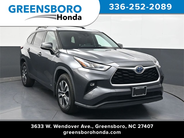 2020 Toyota Highlander XLE's photo