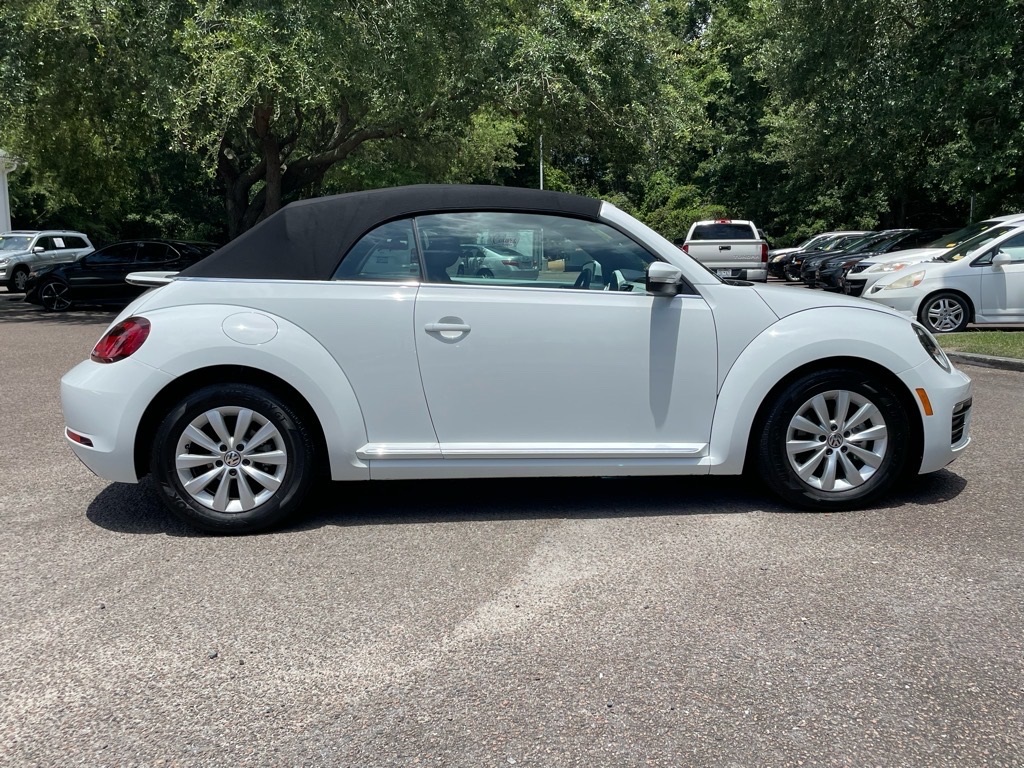 3VW5DAAT9JM518015
