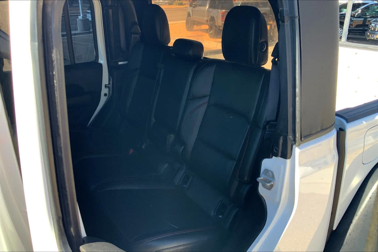 2020 Jeep Gladiator Rubicon photo 23