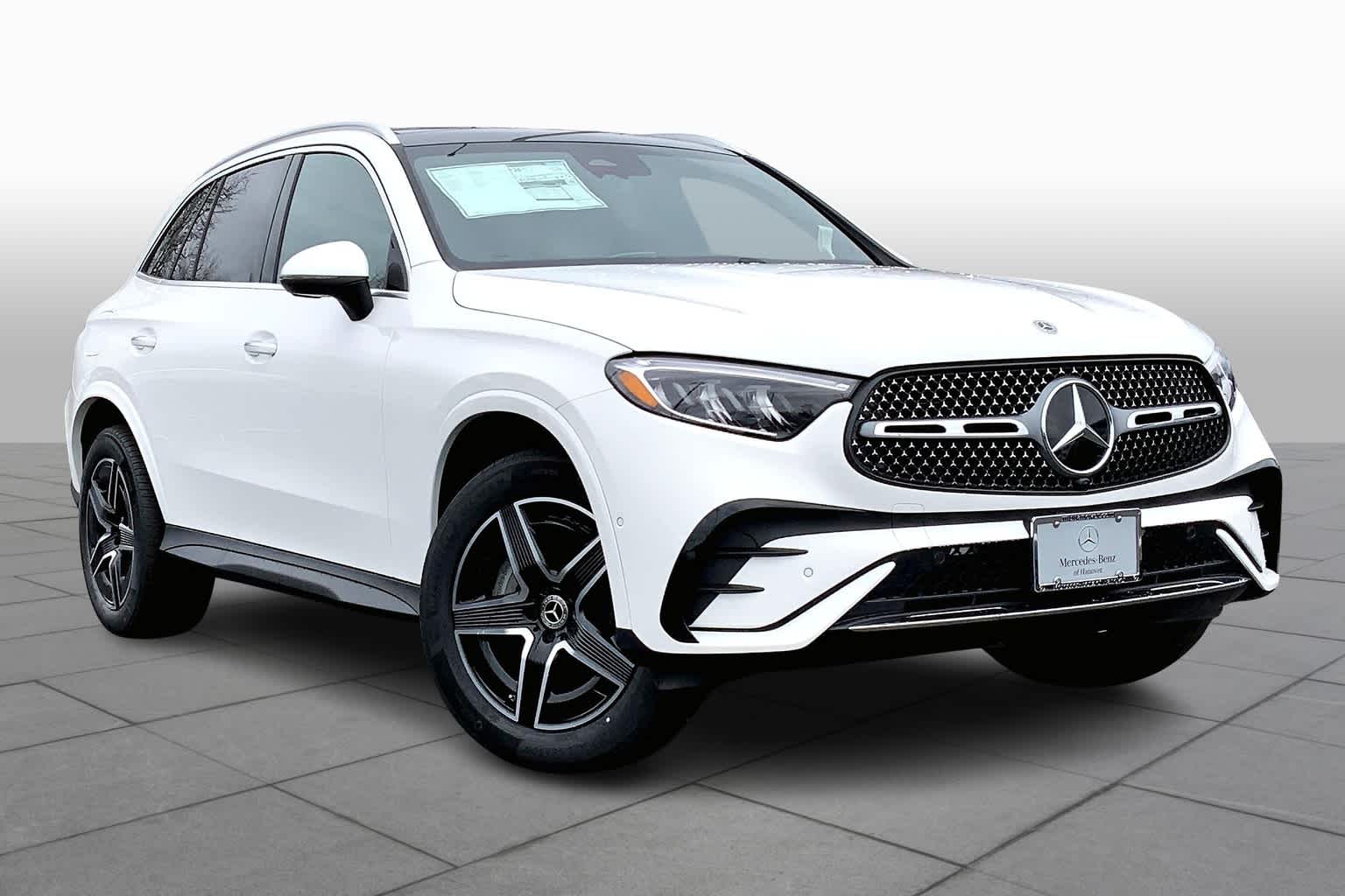 2025 Mercedes Benz GLC 300 4MATIC photo 2