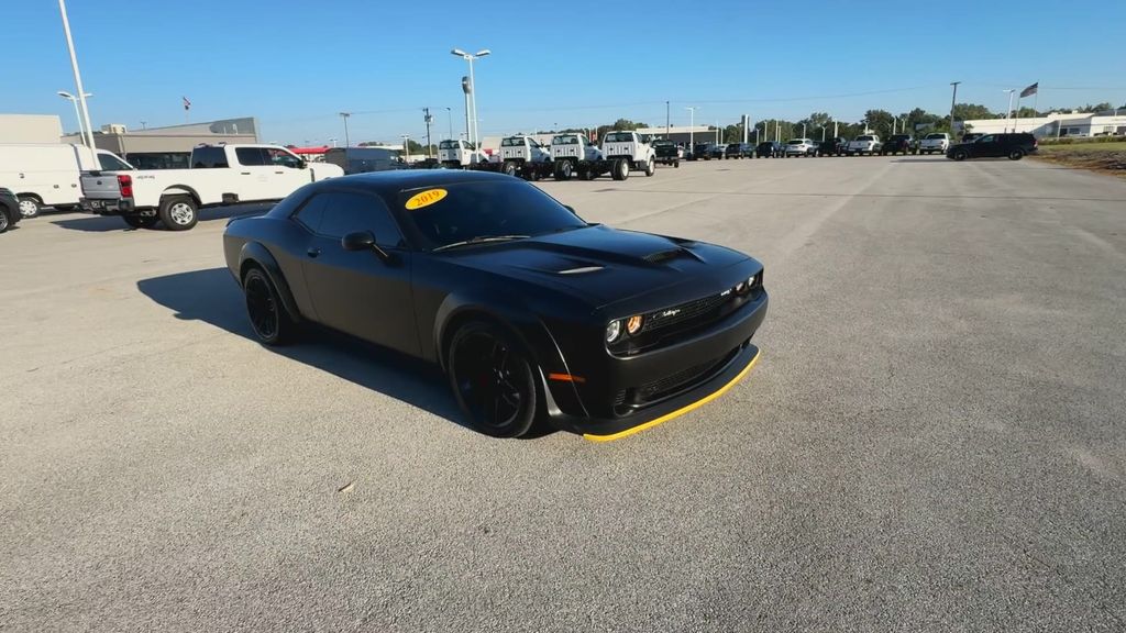 2019 Dodge Challenger R/T Scat Pack Widebody photo 2