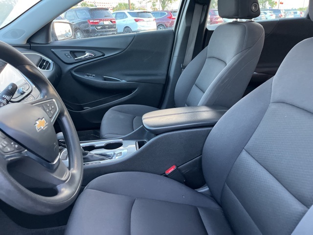 2023 Chevrolet Malibu 1LT photo 9