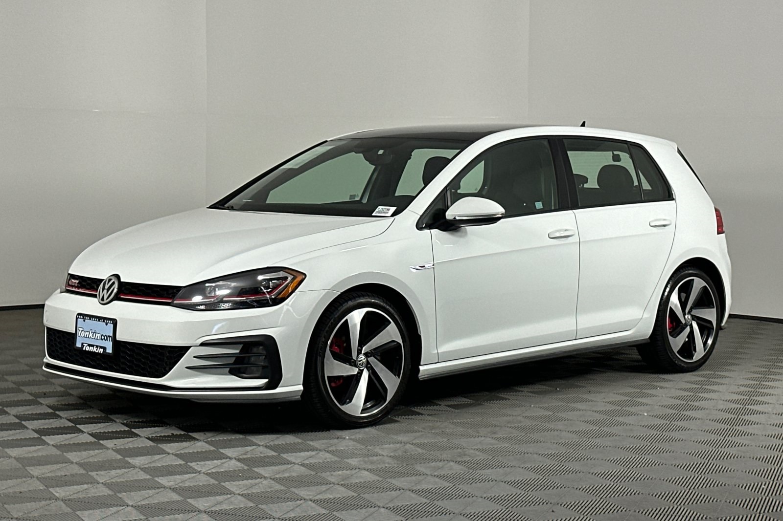 2019 Volkswagen Golf GTI SE photo 8