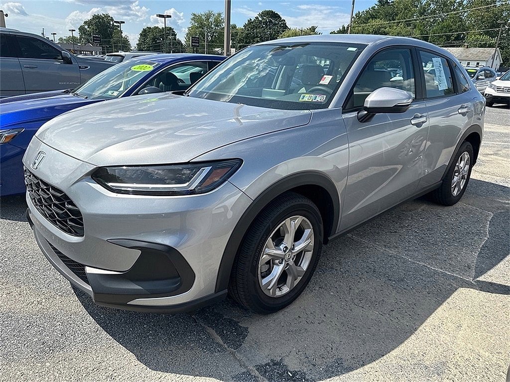 2025 Honda HR-V LX photo 3