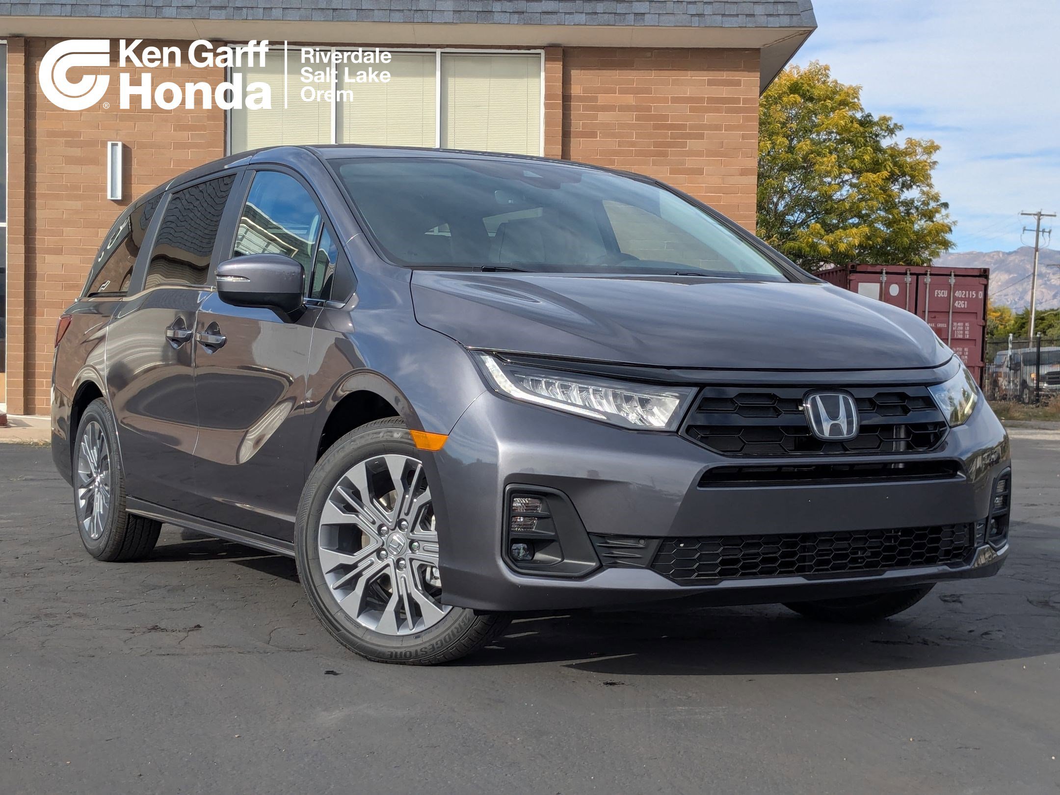 2026 Honda Odyssey Touring's photo