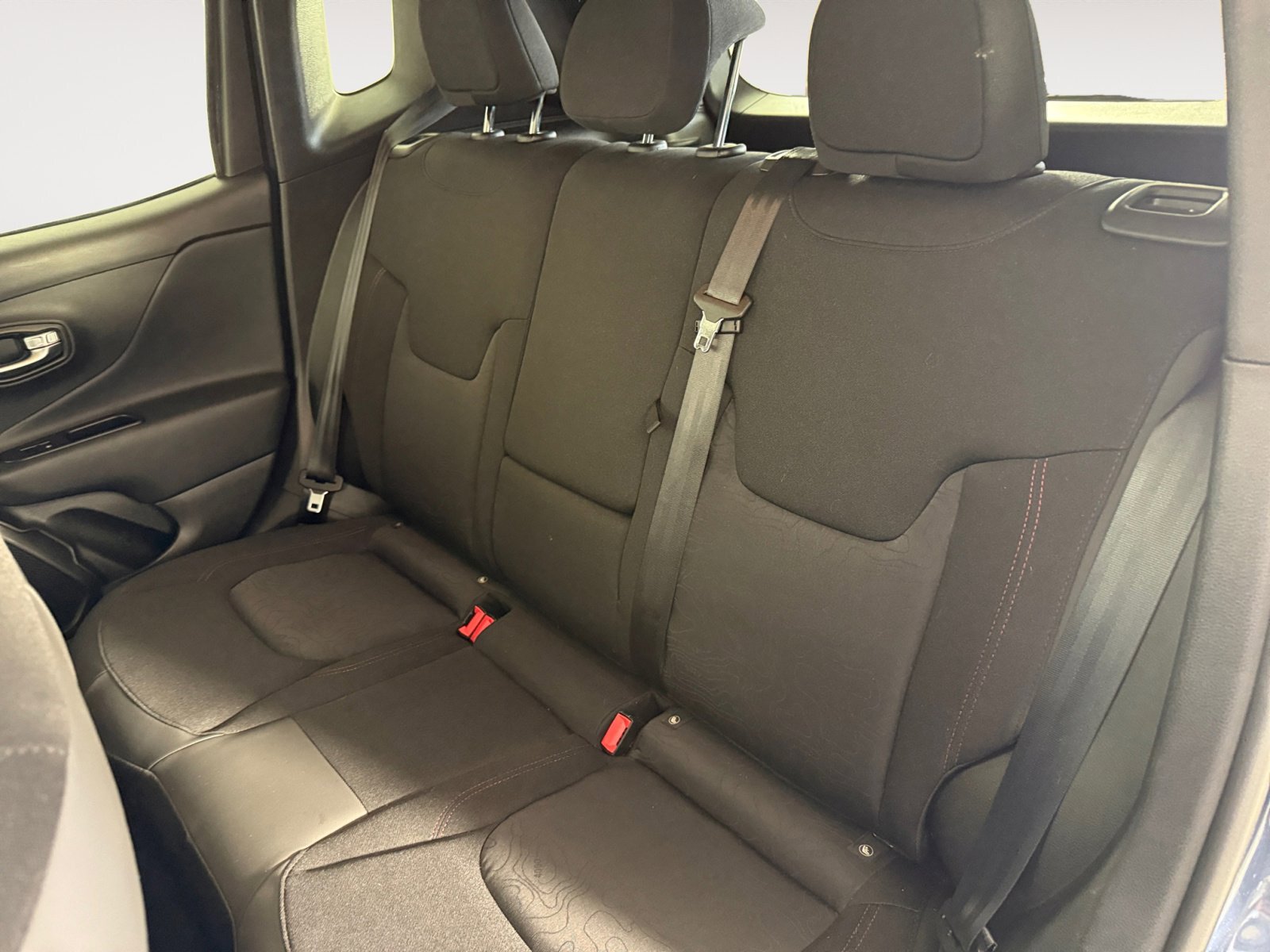 2022 Jeep Renegade Trailhawk photo 16
