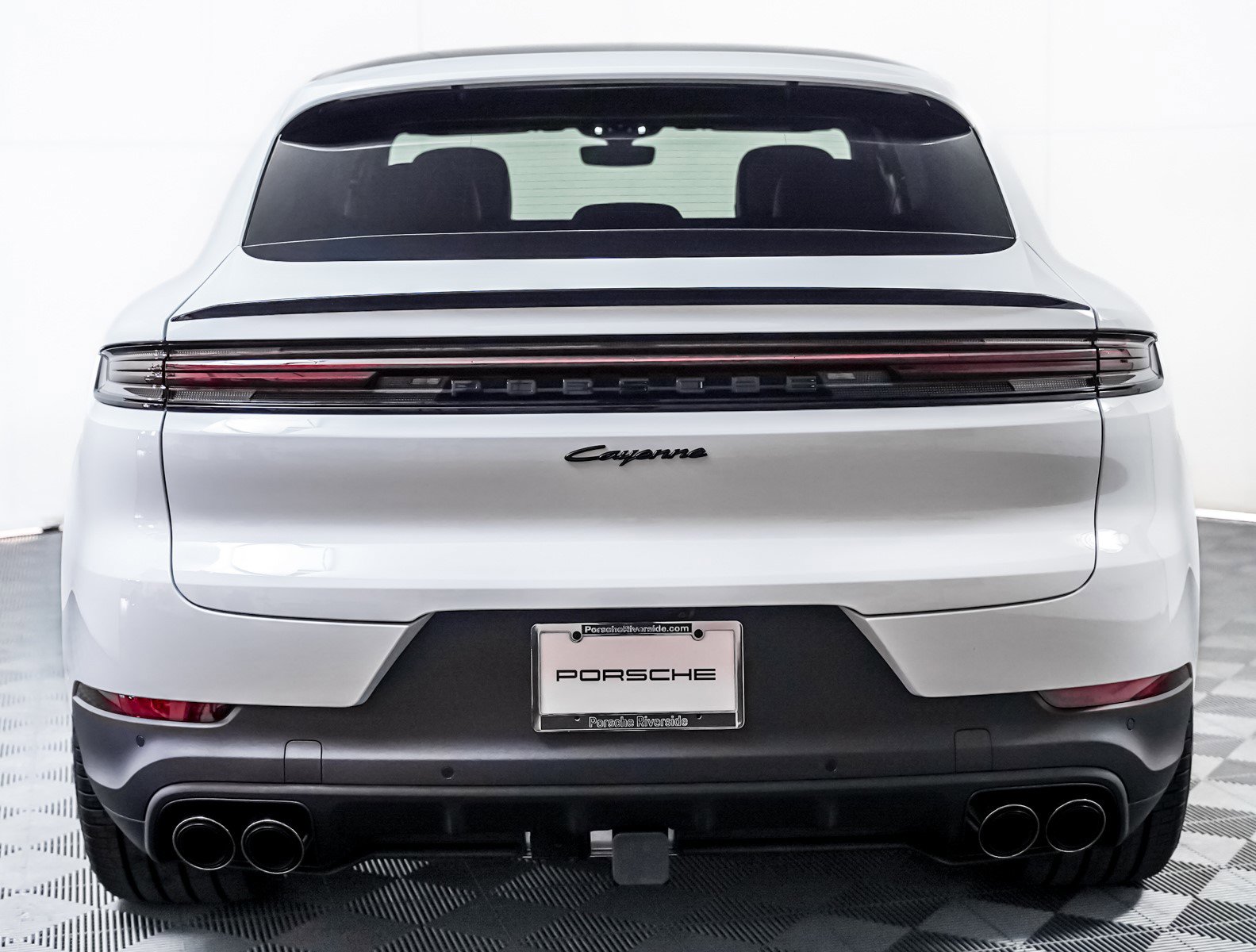 2025 Porsche Cayenne E-Hybrid Coupe photo 11
