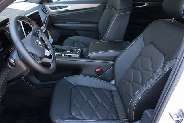 2026 Volkswagen Atlas Cross Sport SE photo 4