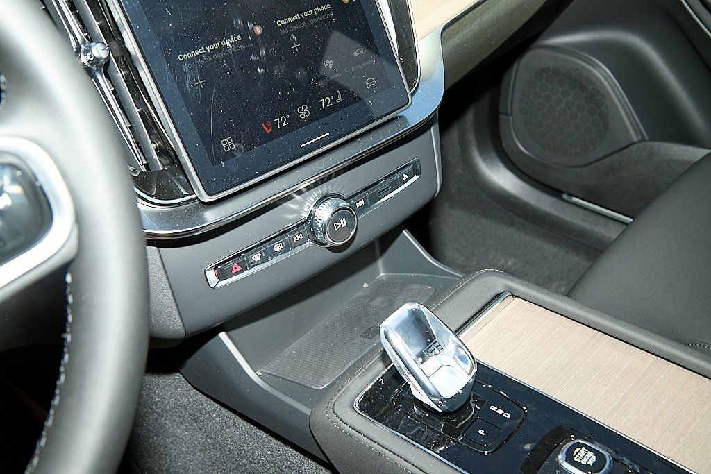 2026 VOLVO XC90 - Image 14