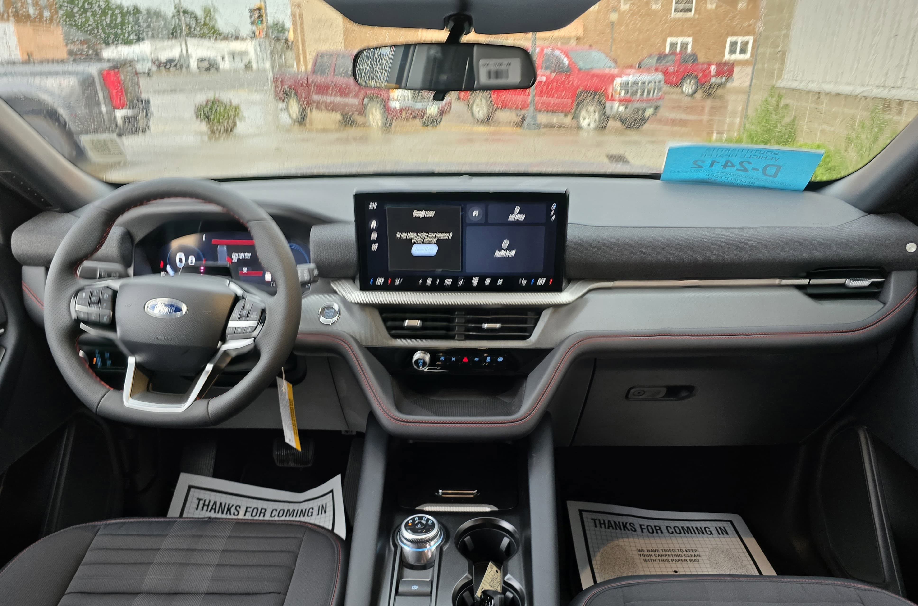 2025 Ford Explorer ST-Line photo 7