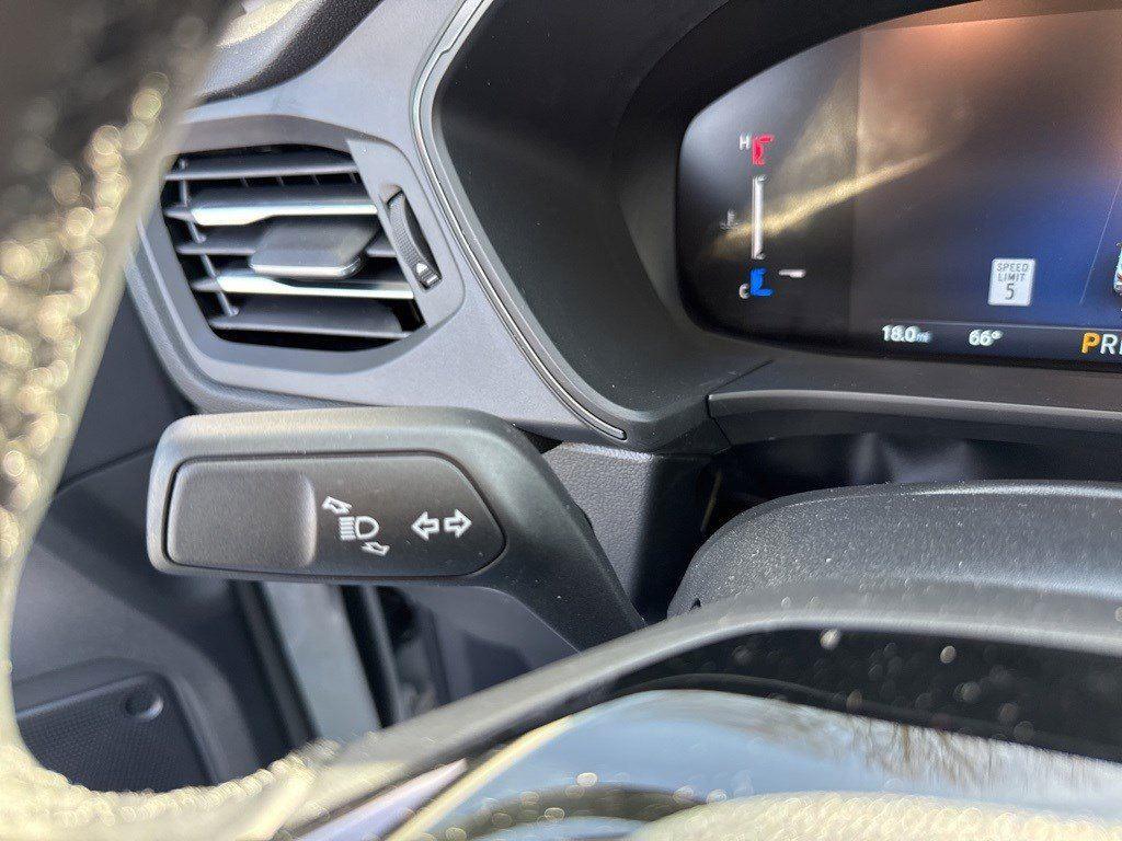 2025 Ford Escape Plug-In Hybrid photo 34