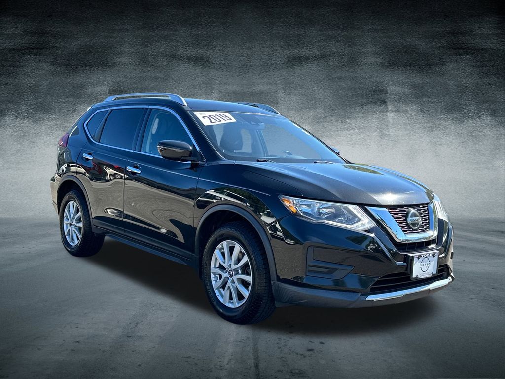 2019 Nissan Rogue Special Edition photo 5