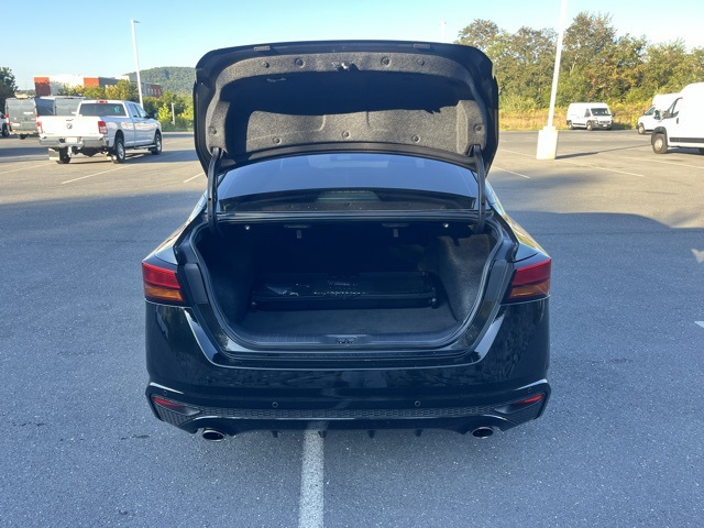 2024 Nissan Altima 2.5 SR photo 7