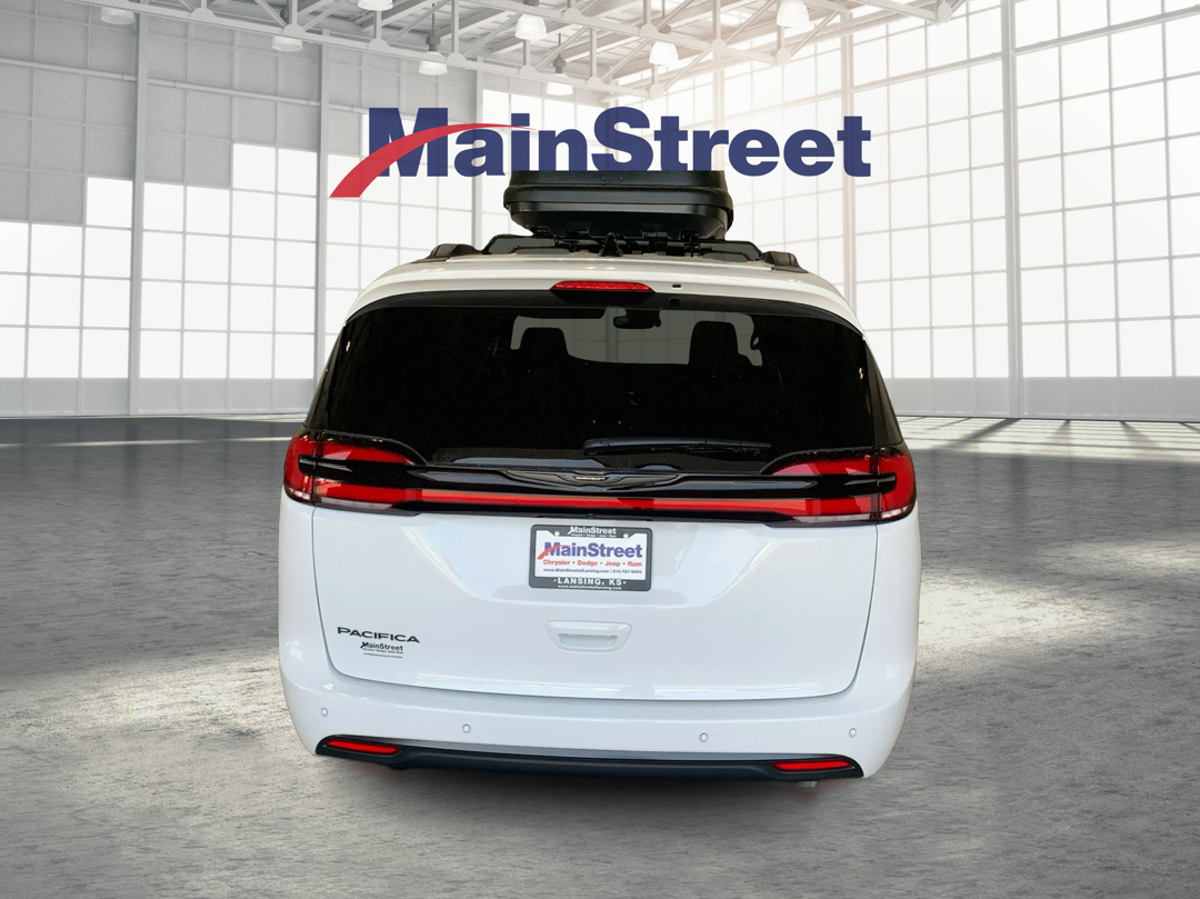 2025 Chrysler Pacifica photo 4