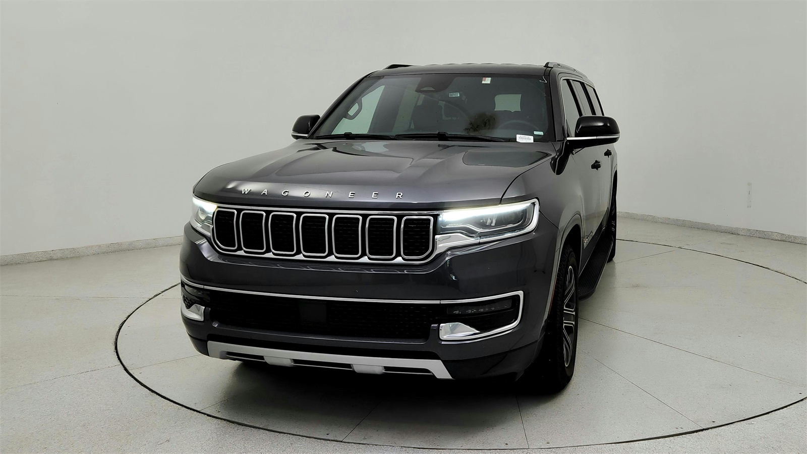 2024 Jeep Wagoneer L Series II photo 2