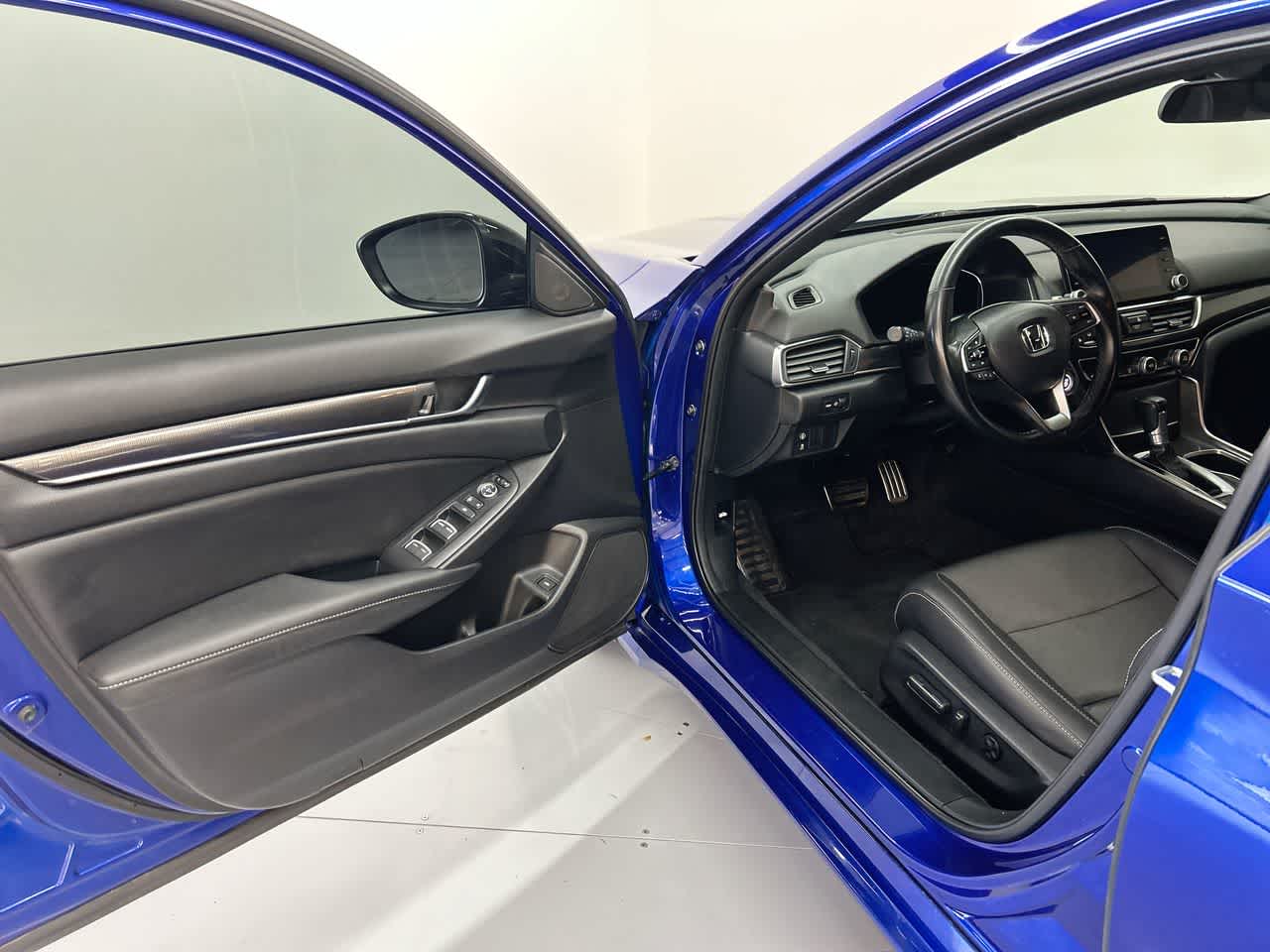 2022 Honda Accord Sport photo 15
