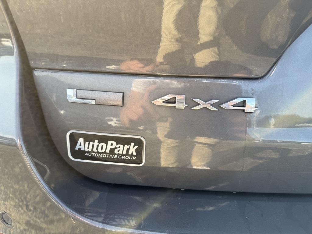 2021 Jeep Grand Cherokee Laredo photo 11