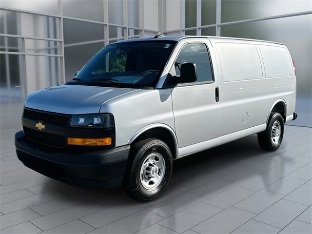 2025 Chevrolet Express Cargo Work Van's photo
