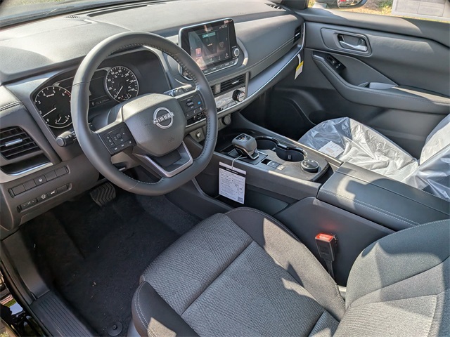 2026 Nissan Rogue SV photo 8