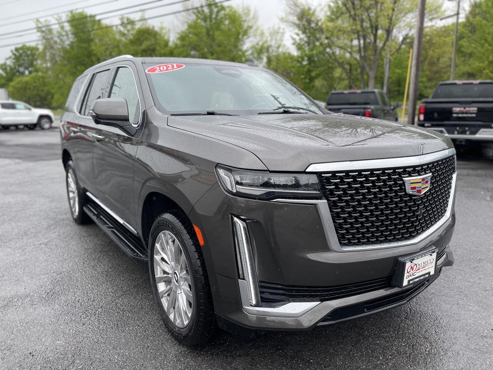 2021 Cadillac Escalade Premium Luxury photo 3