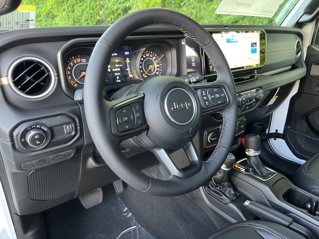 2025 Jeep Gladiator Sport photo 30