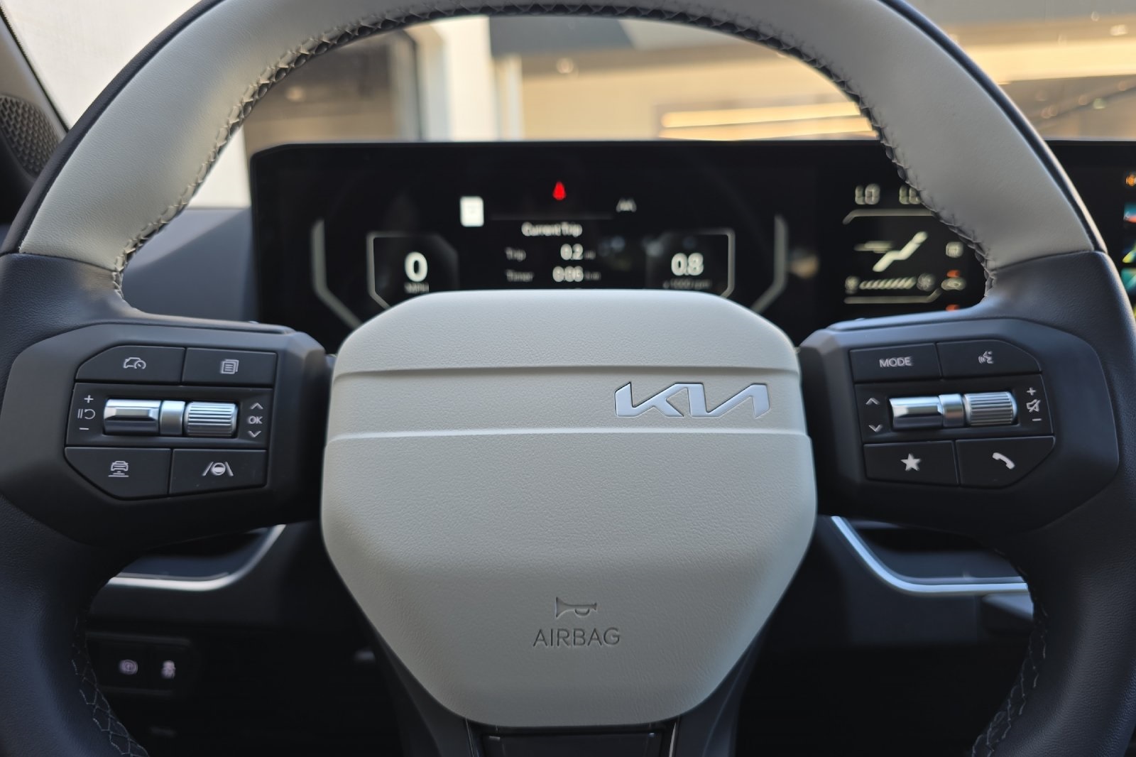 2025 Kia K4 GT-Line Turbo photo 18