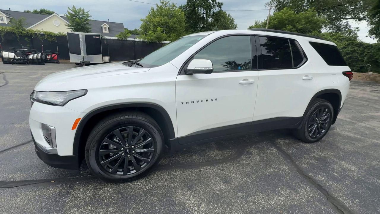 2023 Chevrolet Traverse RS photo 4