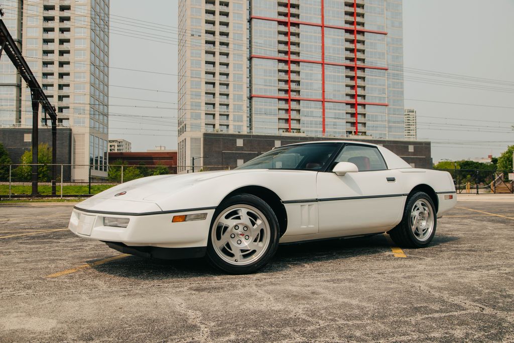 1990 Chevrolet Corvette's photo