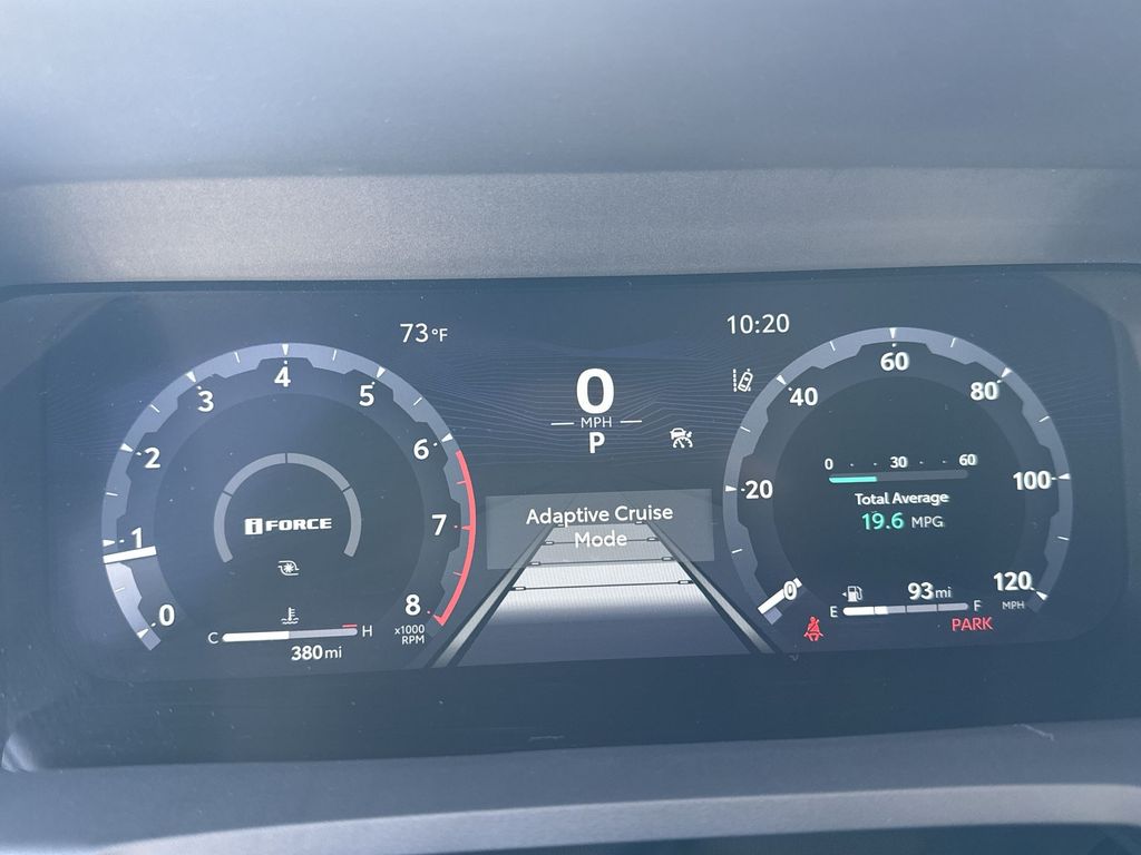 2025 Toyota Tacoma TRD Off-Road photo 10