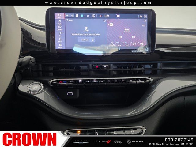 2025 Fiat 500e La Prima photo 21