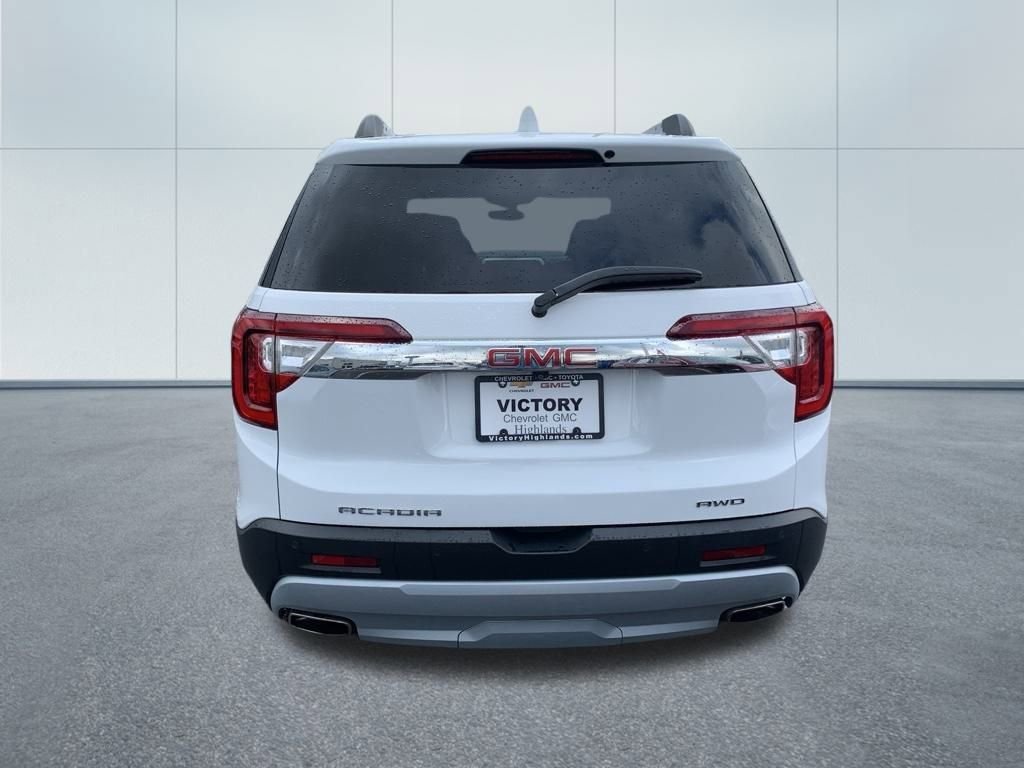 2022 Gmc Acadia SLE photo 3