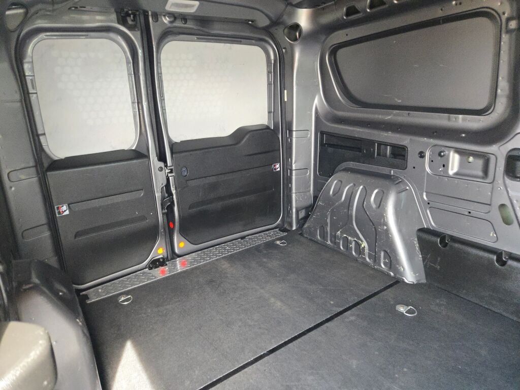 2021 Ram ProMaster City Tradesman SLT photo 9