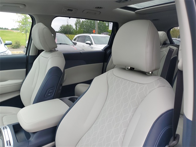 2026 Kia Carnival SX photo 12