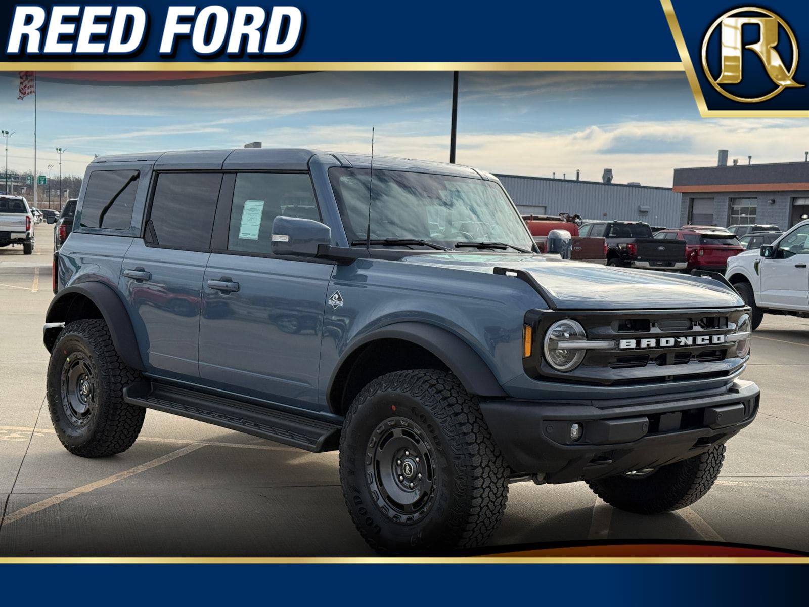 2025 Ford Bronco 4-Door Outer Banks's photo