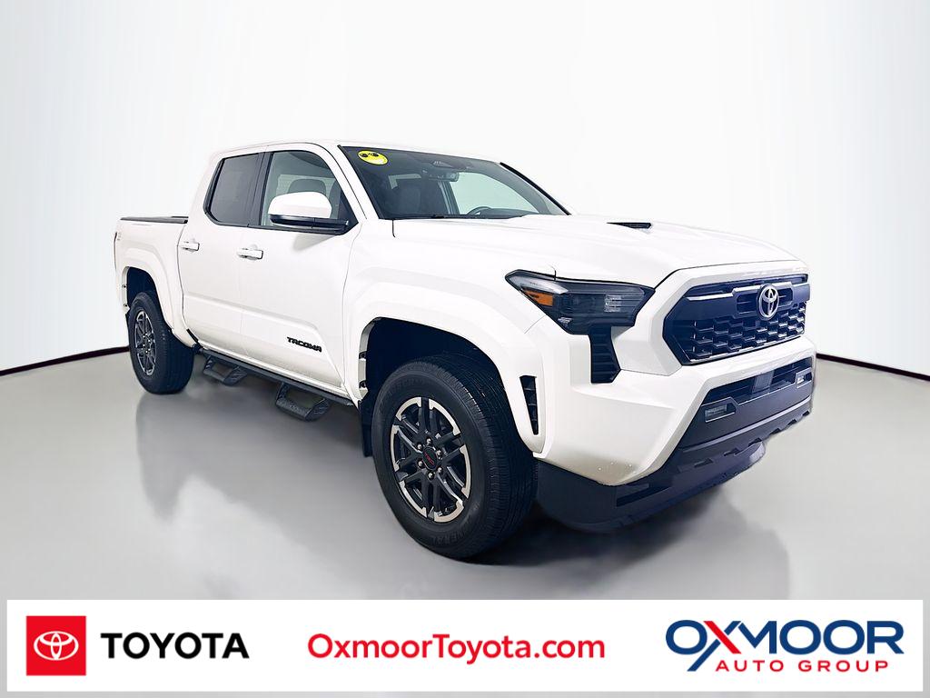 2024 Toyota Tacoma TRD Sport's photo