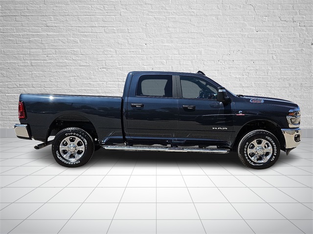 2025 Ram 2500 Big Horn photo 5