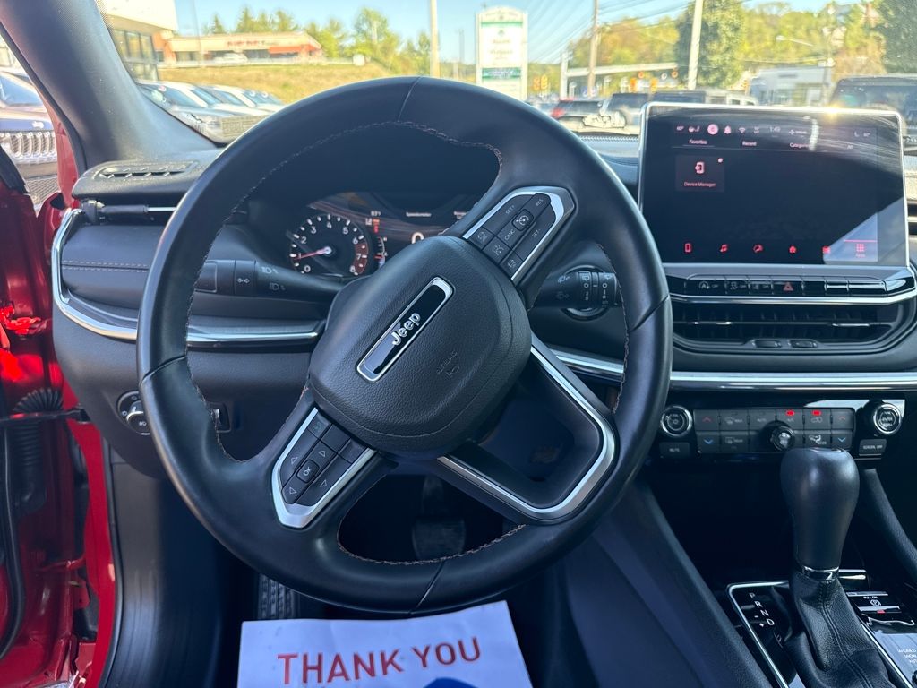 2022 Jeep Compass Limited photo 12