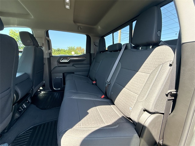 2025 Chevrolet Silverado 1500 LT photo 18