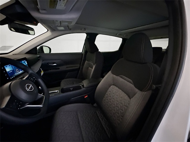 2026 Nissan Kicks SV photo 2