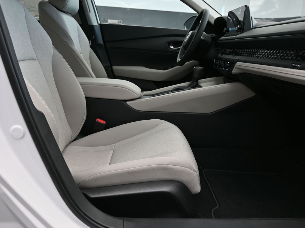 2025 Honda Accord 1.5T LX photo 28