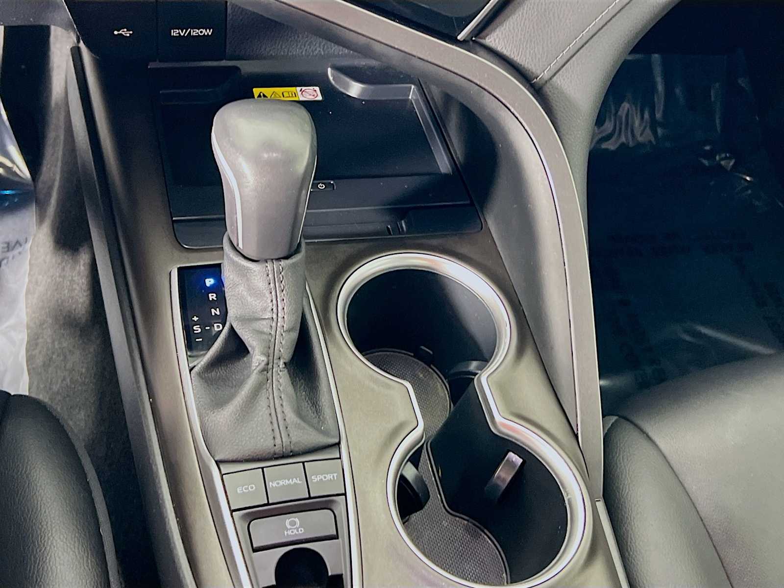 2023 Toyota Camry XLE photo 16
