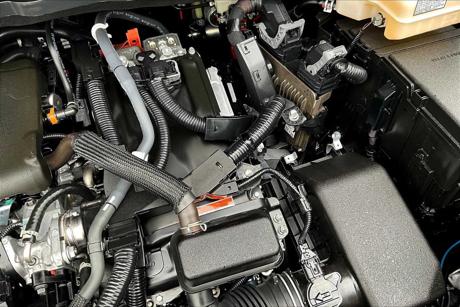 2024 Toyota Sienna XLE photo 32